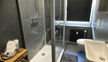 Modern Living Leipzig - Wohnung in Lindenau - Foto 5, towels, Shower