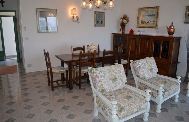 Rina Villa - Foto 10