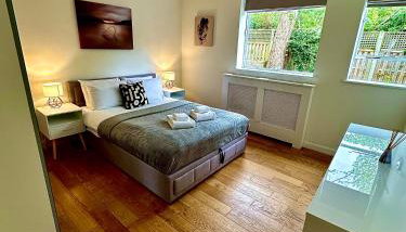 Quiet residential area modern and cozy two bed apartment in Hampstead - Foto 1