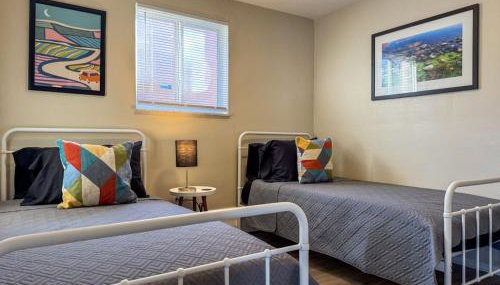 Sleeps 8 2 Full Apartments with 3 Beds and Parking - Foto 5