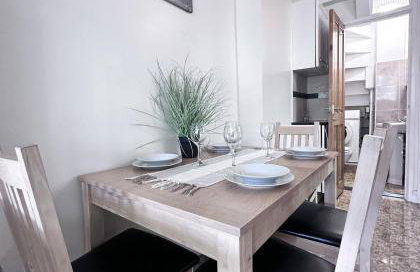 Chic Charming Classic 3bed w Ensuite - Pontypridd - Foto 47