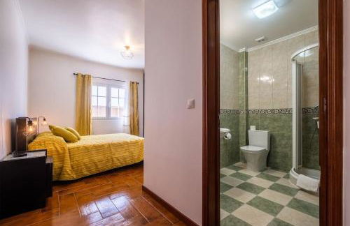 Batalha Family House - Photo 29