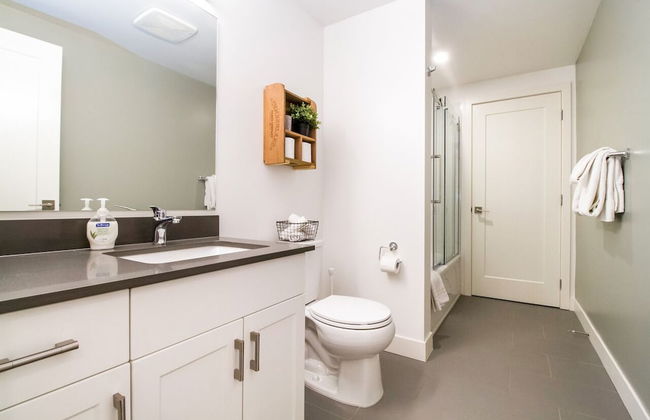 Revelstoke Retreat by Revelstoke Vacations - Photo 16