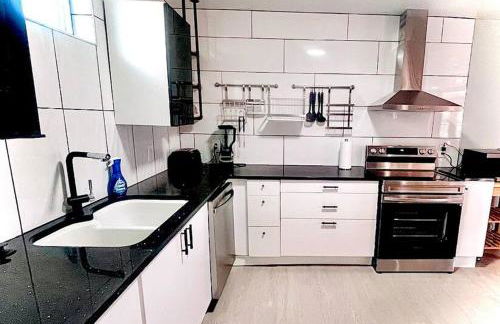 Private 5BR Estate by Stadium 16 Guests DC Line - Foto 16