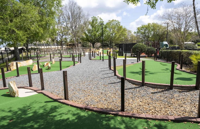 7516 Luxury Home 5BD Perfect for Your Family - Foto 7