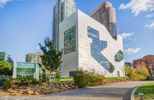 Blueground LIC gym balcony nr MoMA PS1 NYC-1659 - Foto 39