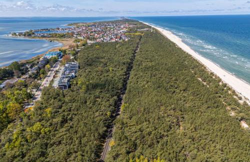 Apartament Leśny Ogród - kompleks Wydma & Las - 200 m do Morza, widok na sosnowy las, leśny ogród o pow 160 m2, bezpłatny parking, faktura VAT, ochrona, plac zabaw, boisko wielofunkcyjne - Photo 1