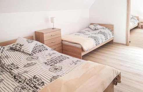 Beautiful Home In Krzynia With Wifi - Foto 16