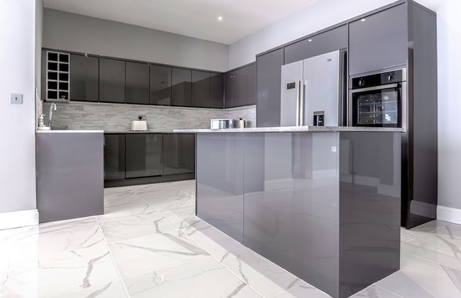 Beautiful Modern Open Plan Living With Hot Tub - Foto 7