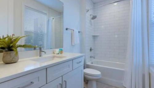 NEW and luxurious home by downtown Nashville with rooftop deck! - Foto 2, towels, Shower