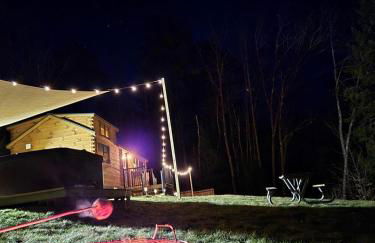 Incredible Modern Tiny Log Cabin near the Ammonoosuc River for a Romantic Getaway in New Hampshire - Foto 12