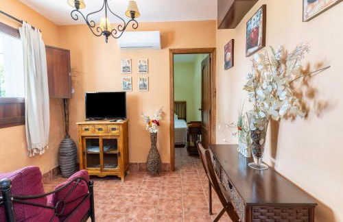 Studio in Spain with Private Pool and Garden - Foto 15