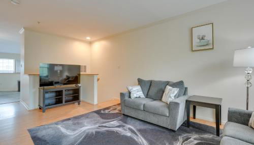 Owings Mills Townhouse 8 Mi to Liberty Reservoir! - Foto 2