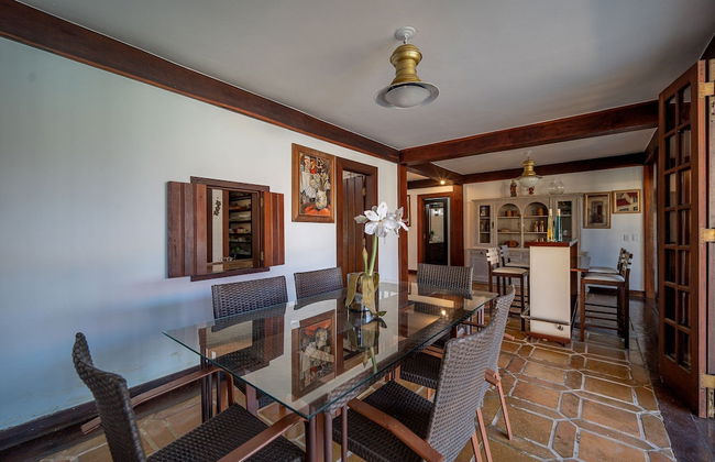 Casa com Cinco Quartos Pé na Areia - Foto 37