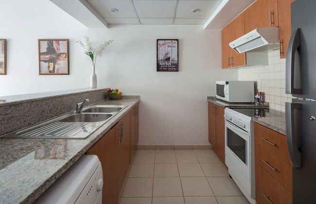 Spacious 1BR in The Greens! - Photo 4