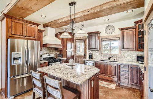 Idyllic Florissant Cabin with Patio and Hot Tub! - Foto 18