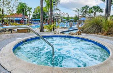 Restful 4BR 3BA with BBQ, Heated Pool & SPA - Foto 27