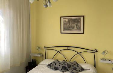 THE YELLOW HOUSE - Photo 1