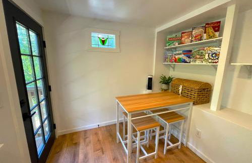 Private Wine Country-River Bungalow! Sunny Treetop Views - Pets Stay Free - Foto 54