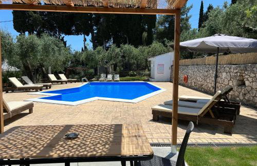 Olive Grove Poolside Apartments - Foto 28