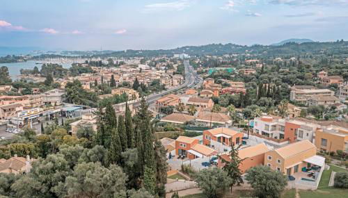 Tessera Villas & Studios Collection - Photo 2