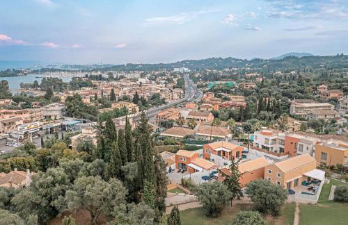 Tessera Villas & Studios Collection - Photo 2