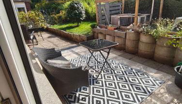 FeWo Deisterferien, 5 Minuten zur Landesgartenschau, Hunde kosten extra,Terrasse, Netflix, Wlan, A2, B65, bis 8 Personen - Foto 2, Garden, Garden view