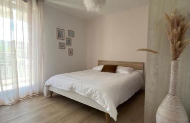 Appartement 2 chambres dans résidence avec piscine et parking - Foto 3