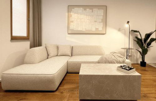 TrulySpace - Modernes Apartment am Rathausplatz, Terrasse, Fahrstuhl - Foto 3