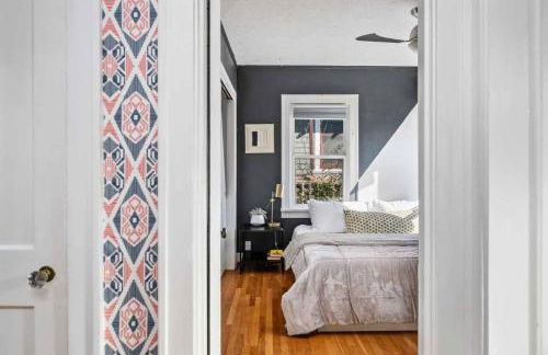 Charming Home in Inner Southeast Portland - Photo 12