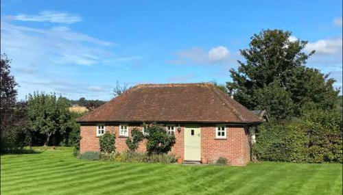 A charming cottage in a beautiful setting. - Foto 4, Garden view