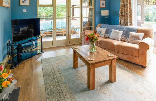 The Poplars - Photo 4