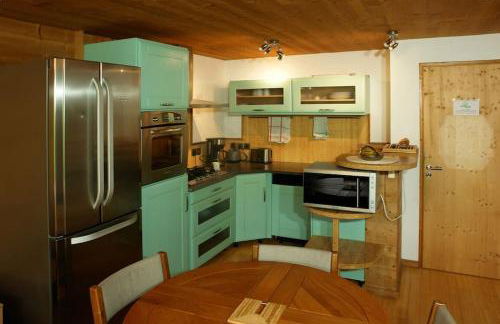 Très beau T3 en rez de jardin à 5 minutes de la station de Carroz - Foto 10