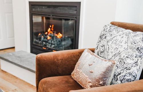 NEWLY REMODELED FOUR BEDROOM All SEASON CONDO W MOUNTAIN VIEWS - Foto 38