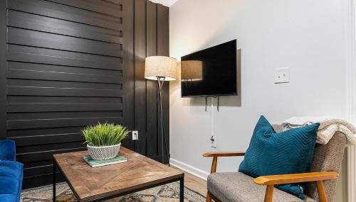 Charming 2BR Retreat-Free Parking - Foto 5