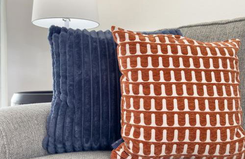 #370-Stunning 4 bed villa with south facing pool and spa with no rear neighbors - Foto 25