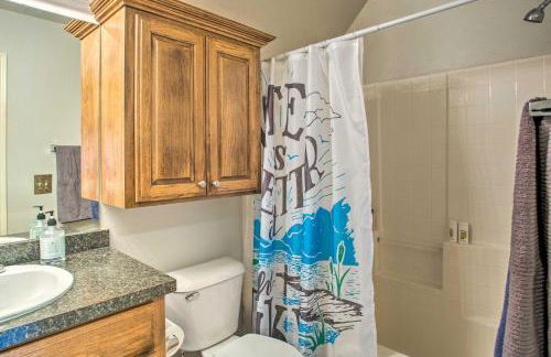 half Mi to Lake Texoma Home with Fire Pit and Grill! - Photo 17