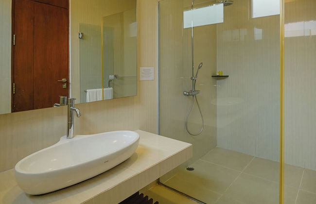 Oyama City View 4BR Villa with a Heated Pool - Photo 21