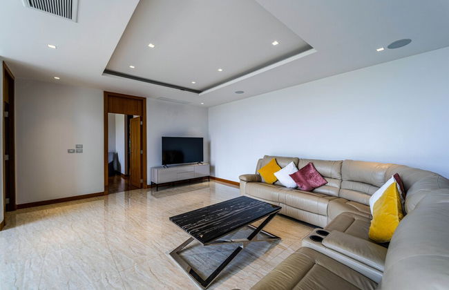 Luxury Mansion On Golf Course - BMG5 - Foto 32