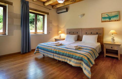 Villa Erontas -Private heated jacuzzi and mini pool - Foto 13