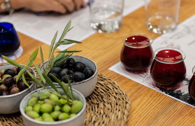 Bailén Oil Mill Tour + Tasting - Foto 1