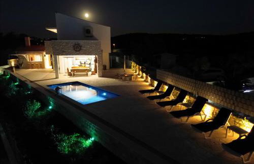 Villa Maritime - Exklusive Strandvilla mit beheiztem Pool, Grillhütte & Meerblick bei Zadar - Foto 11