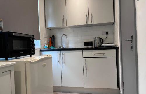 Remarkable Cozy 1-bed Studio in Romford London Uk - Foto 13