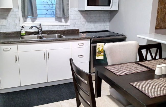 Toronto Furnished Living- Niagara Falls - Photo 7