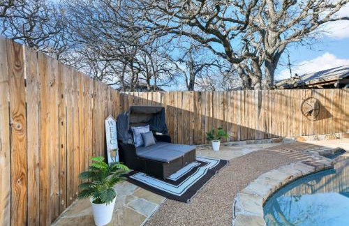 Diamond Waters near DFW & Stadium , Private Pool - Foto 42