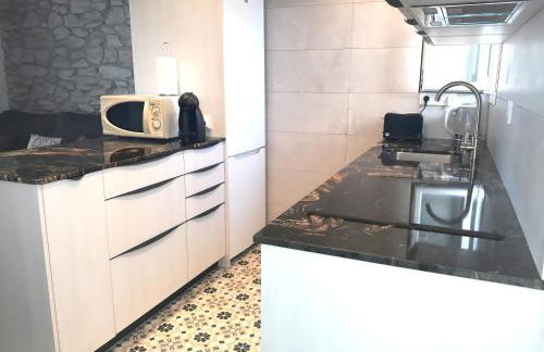 Ático centrico, 50m de la playa, vista al mar y al Peñon, gran terraza, parking, wifi fibra - Photo 19