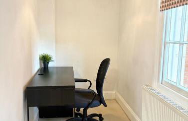 Stylish Townhouse in Leamington with parking - Foto 13