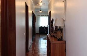 Ben House, private parking - Photo 24