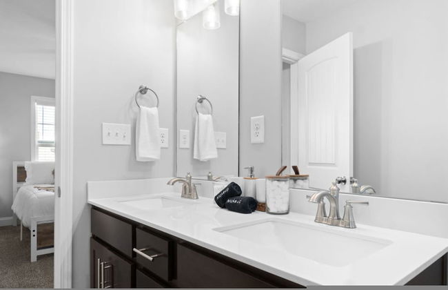 Sapphire Oasis A Luxurious Townhouse Retreat Near Nashville Ft Campbell - Foto 11