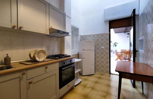 Il Patio - Villa indipendente con ampio cortile e giardino interno - Foto 2